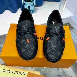 Louis Vuitton Moccasins LU0295