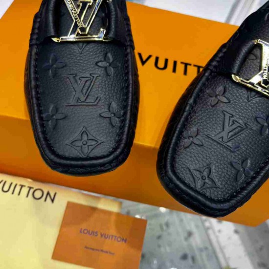 Louis Vuitton Moccasins LU0299