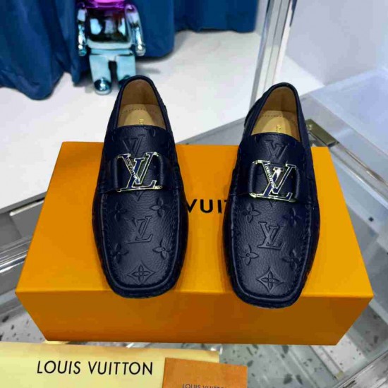 Louis Vuitton Moccasins LU0302