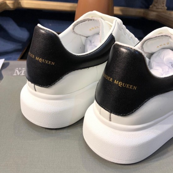 Alexander McQueen Sneaker AM0018