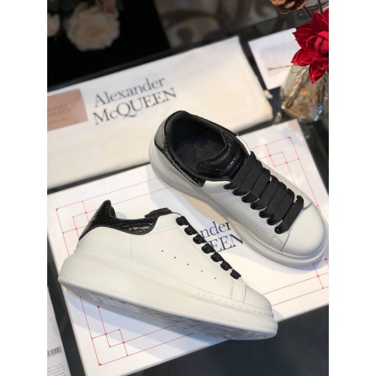 Alexander McQueen Sneaker AM0032