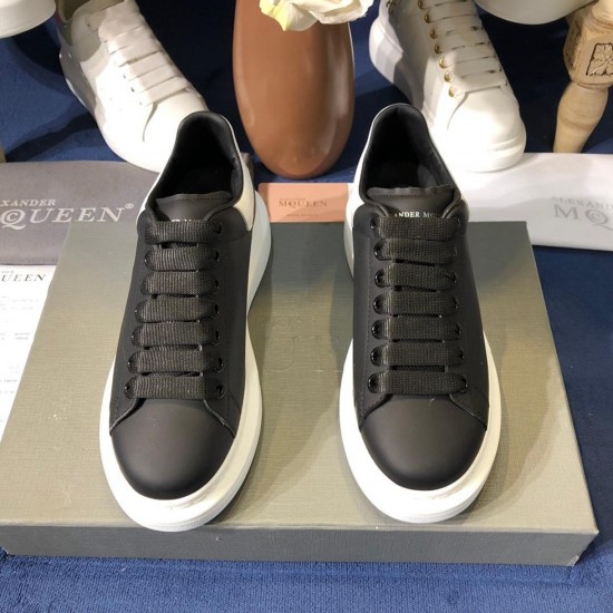 Alexander McQueen Sneaker AM0045