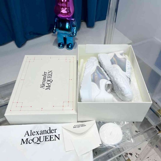 Alexander McQueen  Sneaker AM0053