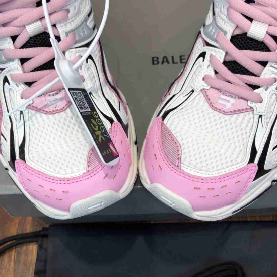 Balenciaga     Sneakers BA0122