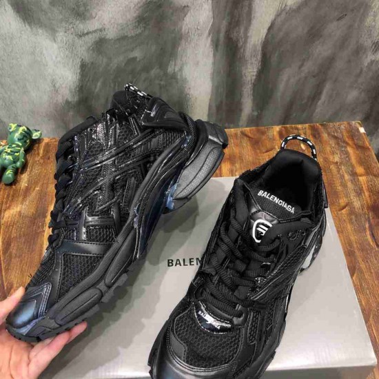 Balenciaga     Sneakers BA0132