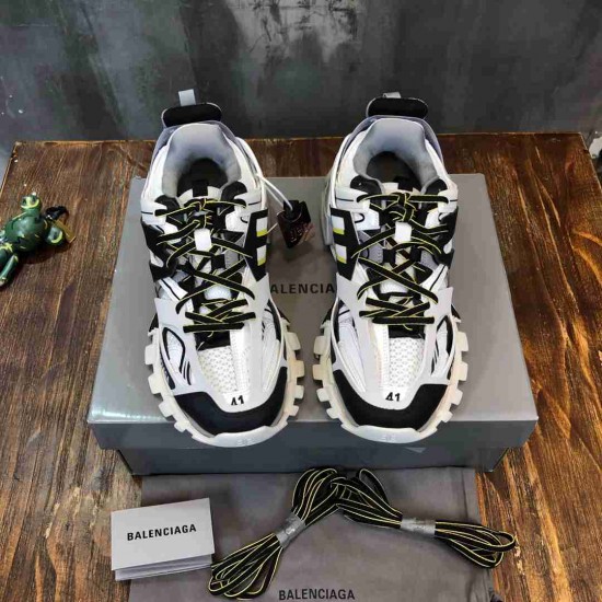 Balenciaga     Sneakers BA0155