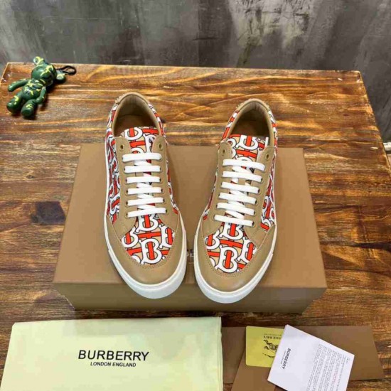 Burberry  Sneaker BU0023