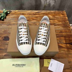 Burberry  Sneaker BU0034