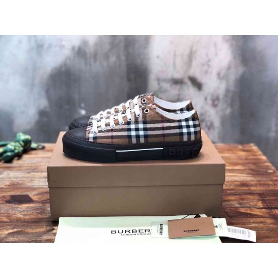 Burberry  Sneaker BU0035