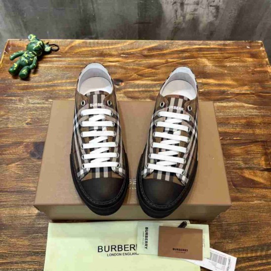 Burberry  Sneaker BU0035