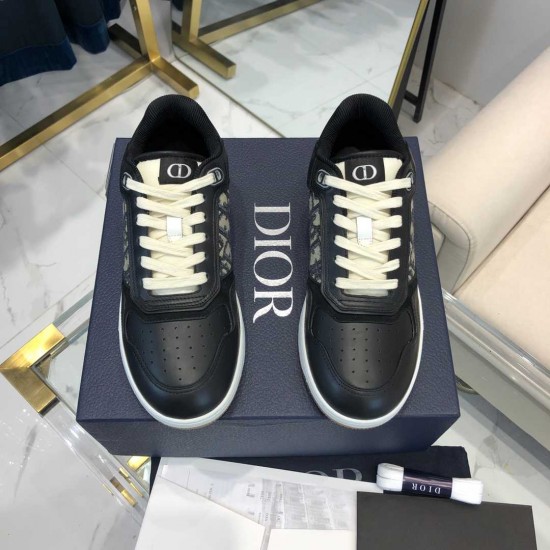 Dior  Sneakers DI0111