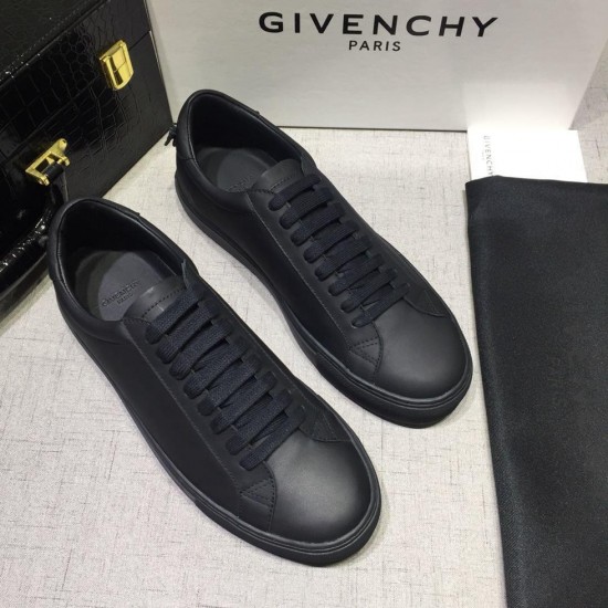 Givenchy Sneakers GI0010
