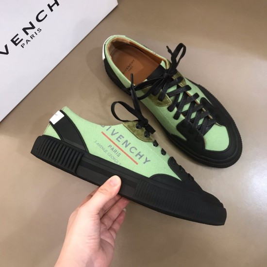 Givenchy Sneakers GI0021