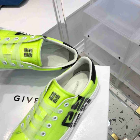 Givenchy  Sneakers GI0051