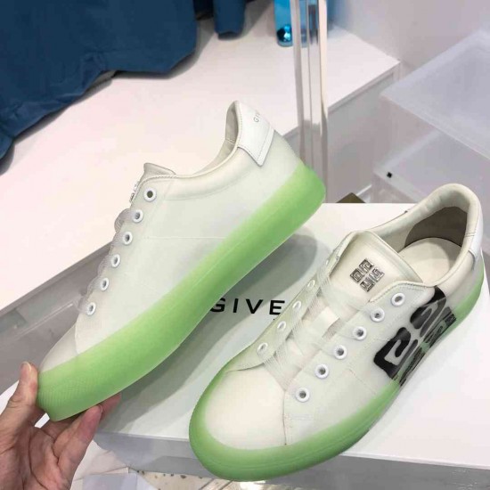 Givenchy  Sneakers GI0052