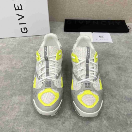 Givenchy   Sneakers GI0056