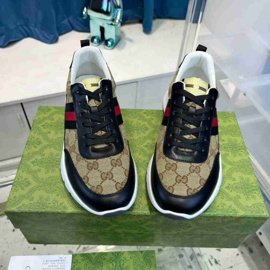 Gucci     Sneakers GU0225