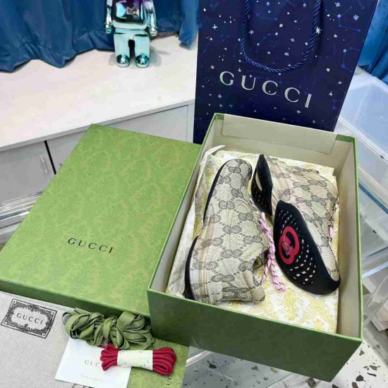 Gucci      Sneakers GU0231