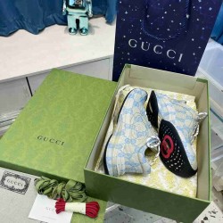 Gucci      Sneakers GU0232