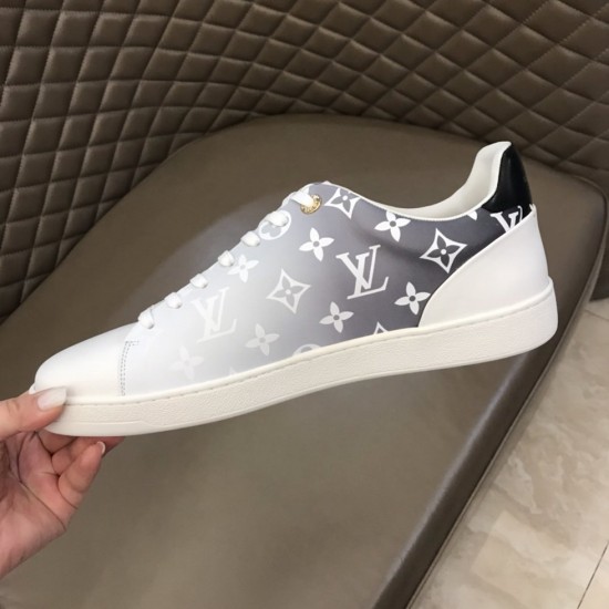 Louis Vuitton Sneakers LU0003