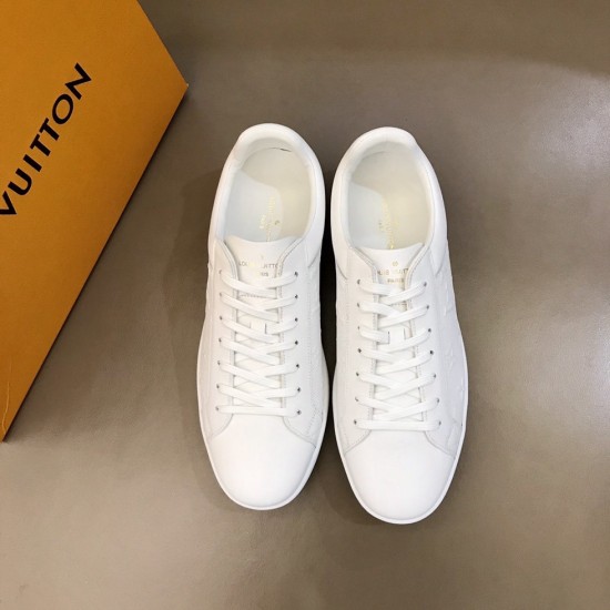 Louis Vuitton Sneakers LU0009