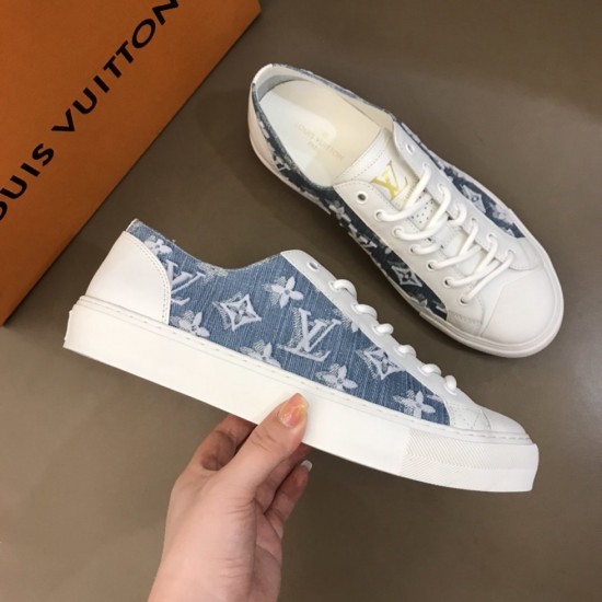 Louis Vuitton Sneakers LU0023