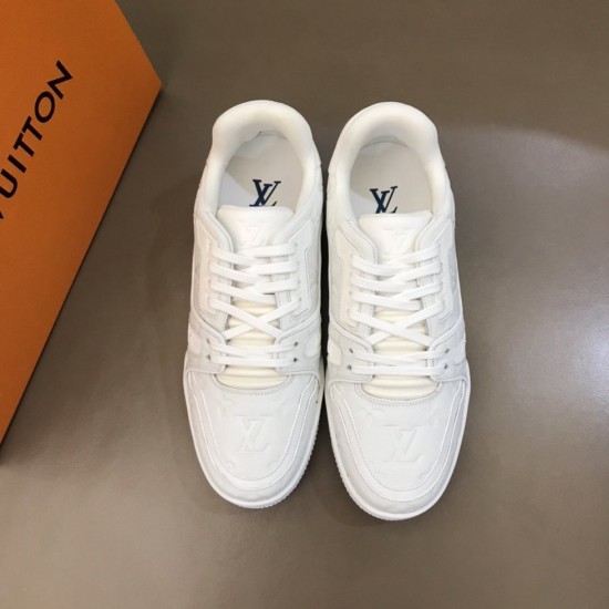 Louis Vuitton Sneakers LU0040