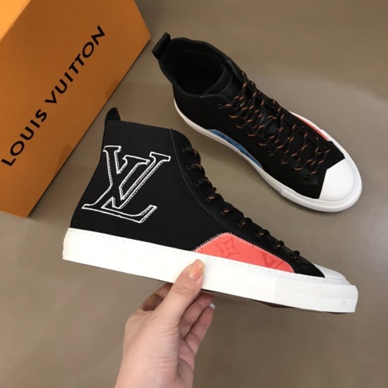 Louis Vuitton Sneakers LU0051