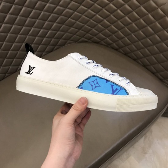 Louis Vuitton Sneakers LU0052