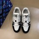 Louis Vuitton Sneakers LU0057