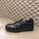 Louis Vuitton Sneakers LU0074