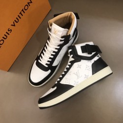 Louis Vuitton Sneakers LU0090