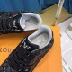 Louis Vuitton Sneakers  LU0137