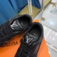 Louis Vuitton Sneakers  LU0153