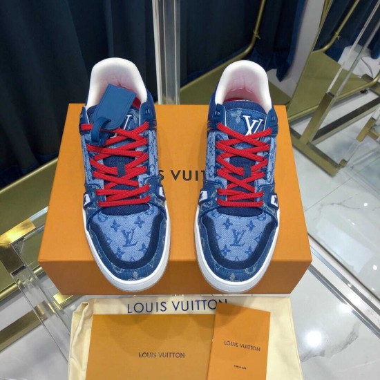Louis Vuitton Sneakers  LU0173