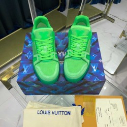 Louis Vuitton Sneakers  LU0181