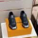 Louis Vuitton Sneakers  LU0187