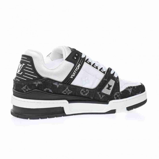 Louis Vuitton  Sneakers LU0208