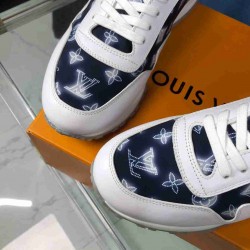 Louis Vuitton  Sneakers LU0209