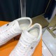 Louis Vuitton  Sneakers LU0214