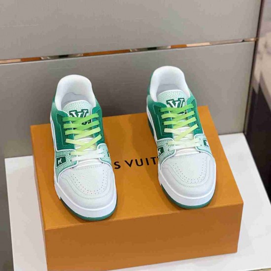 Louis Vuitton   Sneakers LU0227