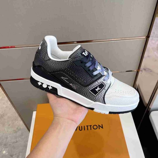 Louis Vuitton   Sneakers LU0229