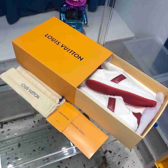 Louis Vuitton   Sneakers LU0230