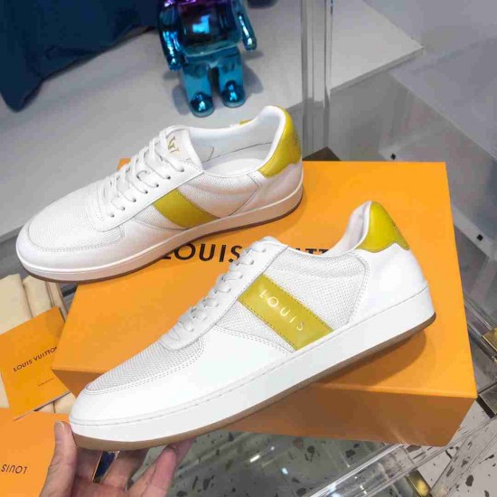 Louis Vuitton   Sneakers LU0232