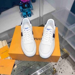 Louis Vuitton   Sneakers LU0233
