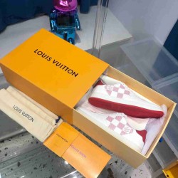 Louis Vuitton   Sneakers LU0239