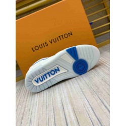 Louis Vuitton   Sneakers LU0250