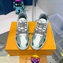 Louis Vuitton   Sneakers LU0260