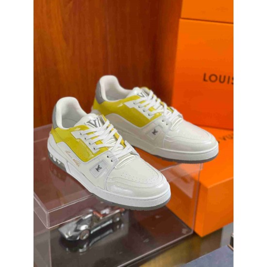 Louis Vuitton   Sneakers LU0272