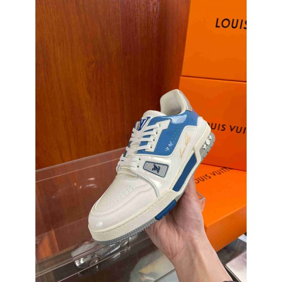 Louis Vuitton   Sneakers LU0274